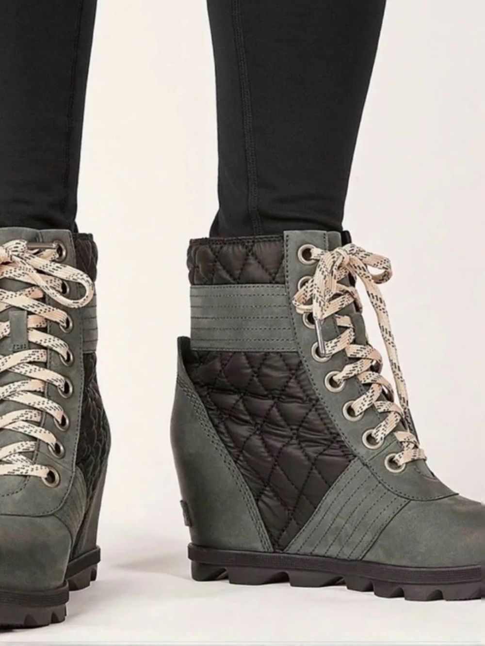 Sorel Lexi wedge boots green